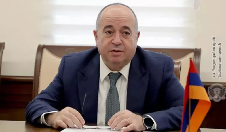 Я предоставляю конкретную информацию.