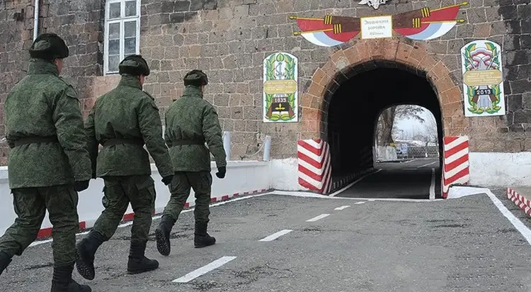 Газета «Грапарак» сообщает подробности.