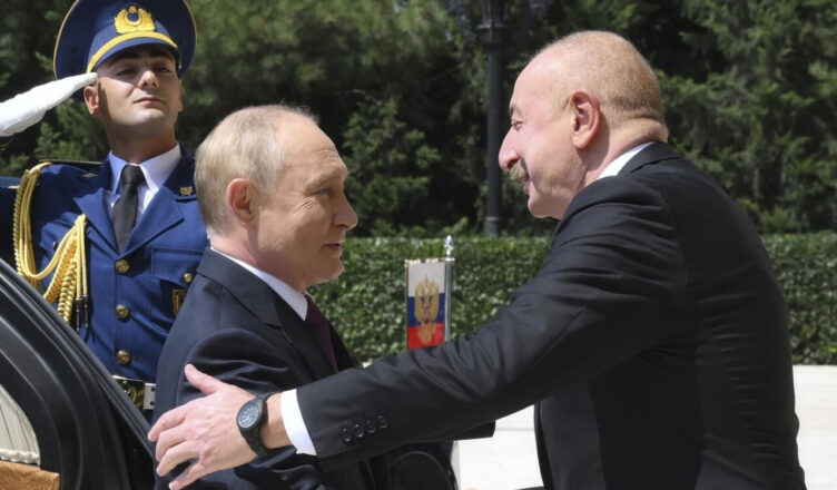 Чего требует от Армении российско-азербайджанская напряженность?