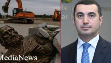Памятник Айвазовскому