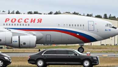 Как прибыл президент России?