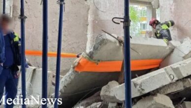 В результате обрушения школы есть пострадавшие.