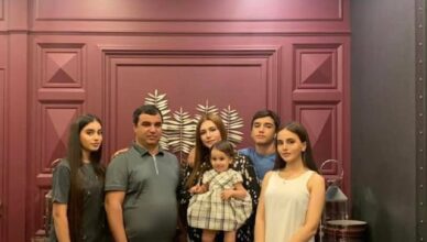 Опубликованы семейные фотографии