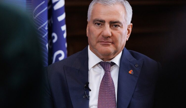 Самвел Карапетян