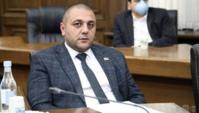 Карен Саруханян