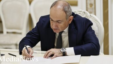 Премьер-министр Армении Никол Пашинян подписал решение