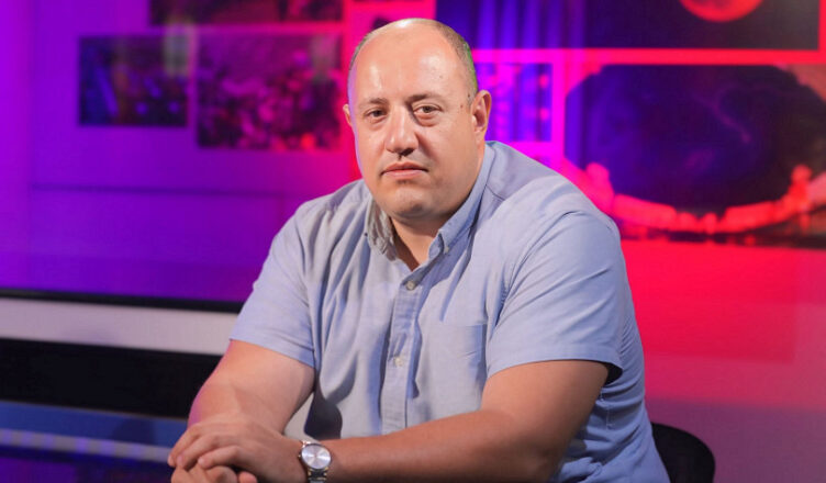 Мигран Акопян