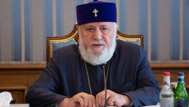 Гарегин II может переехать в Россию.