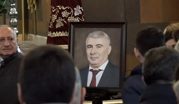 Артавазд Саакян