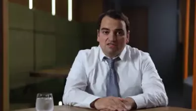 Нарек Карапетян.