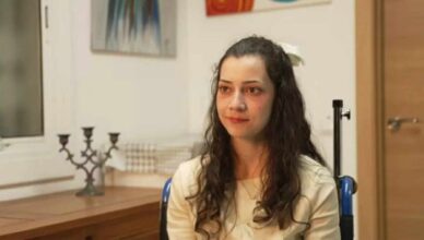 25-летняя девушка