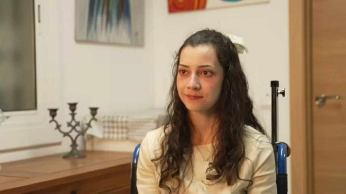 25-летняя девушка