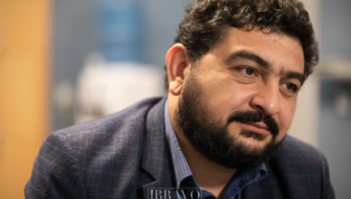 Актер Арман Навасардян