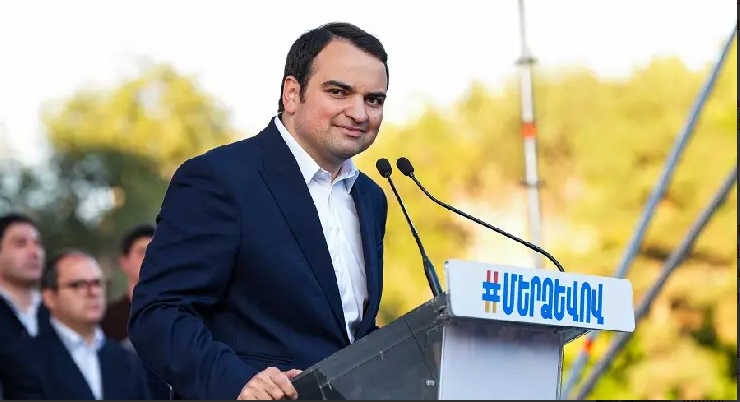 Нарек Карапетян