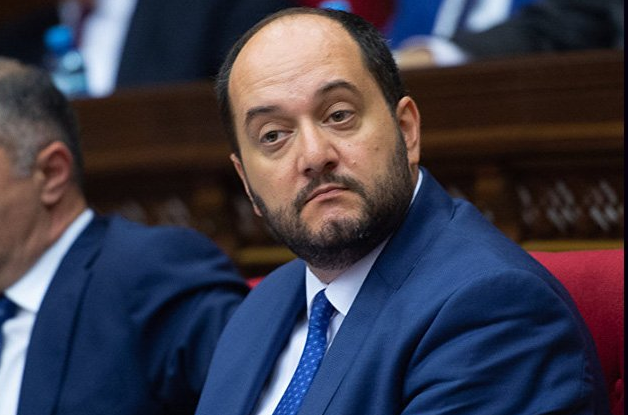 Позиции Араика Арутюняна