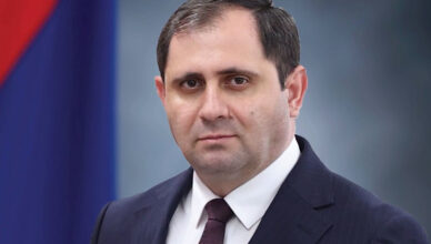 Сурен Папикян