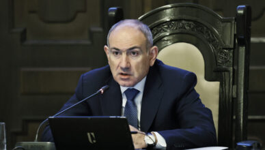 Ещё один чиновник уволен