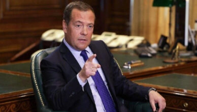 Медведев